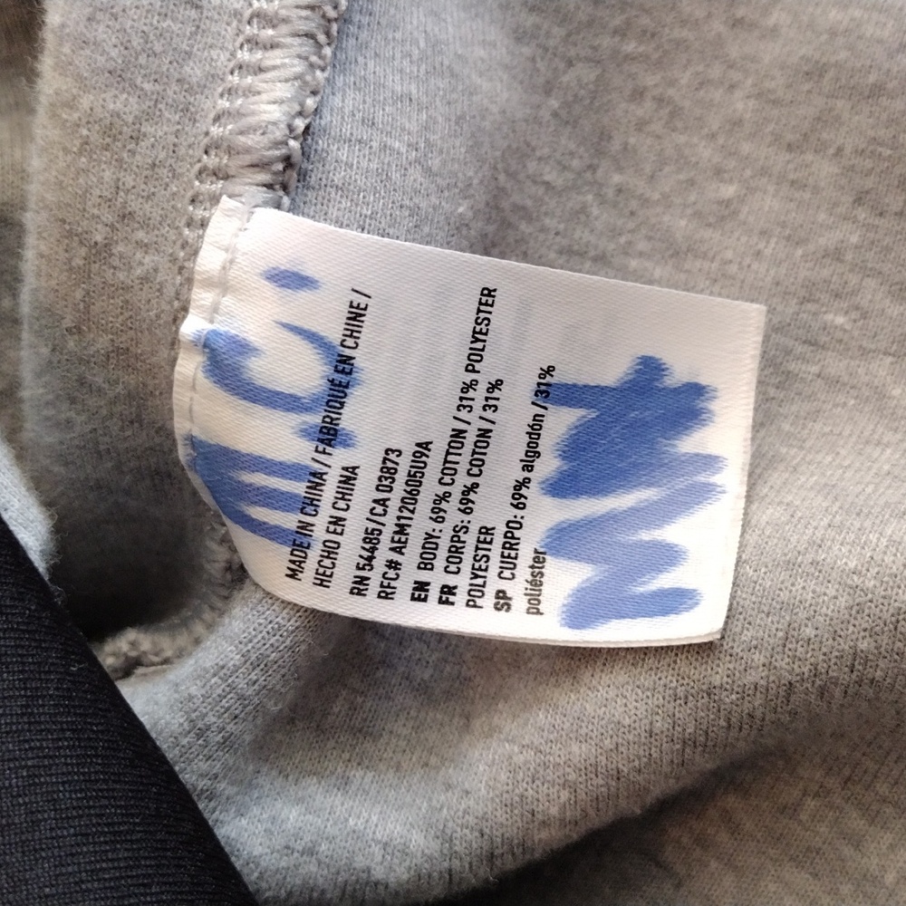 American Eagle Outfitters hi-low hooded sweatshirt style jacket. - Picture 11 of 11